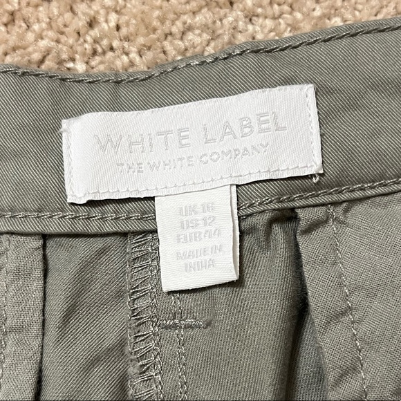 The White Company Cotton Khaki Shorts - Picture 5 of 6